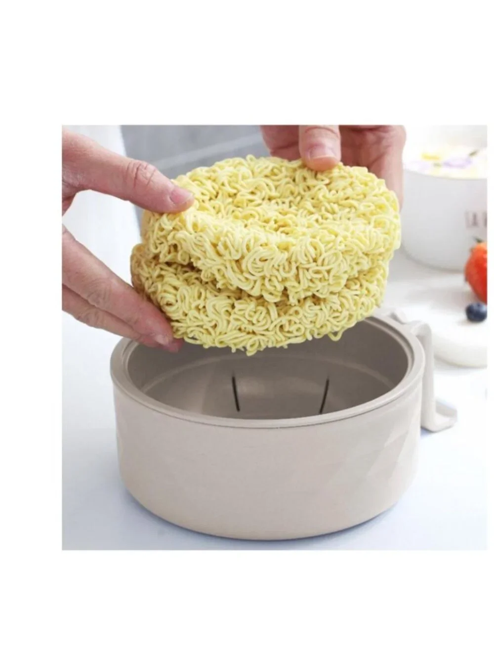 Multifunction Ramen Bowl Set with Lid, Spoon & Fork
